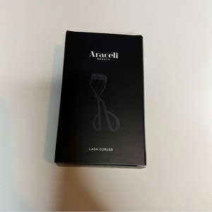 Araceli beauty lash curler‎